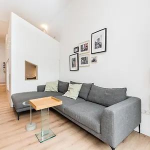 Apartment Stylish New Cube Loft Ii By Berlin-wall-apartments Berlin